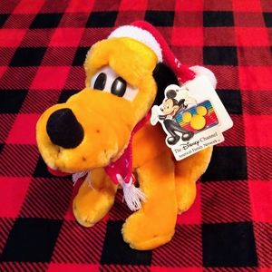 Christmas PLUTO Vintage Disneyland Walt Disney World Holiday Plush Dog Winter